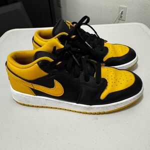 Air Jordan 1 Low Yellow Ochre (GS)